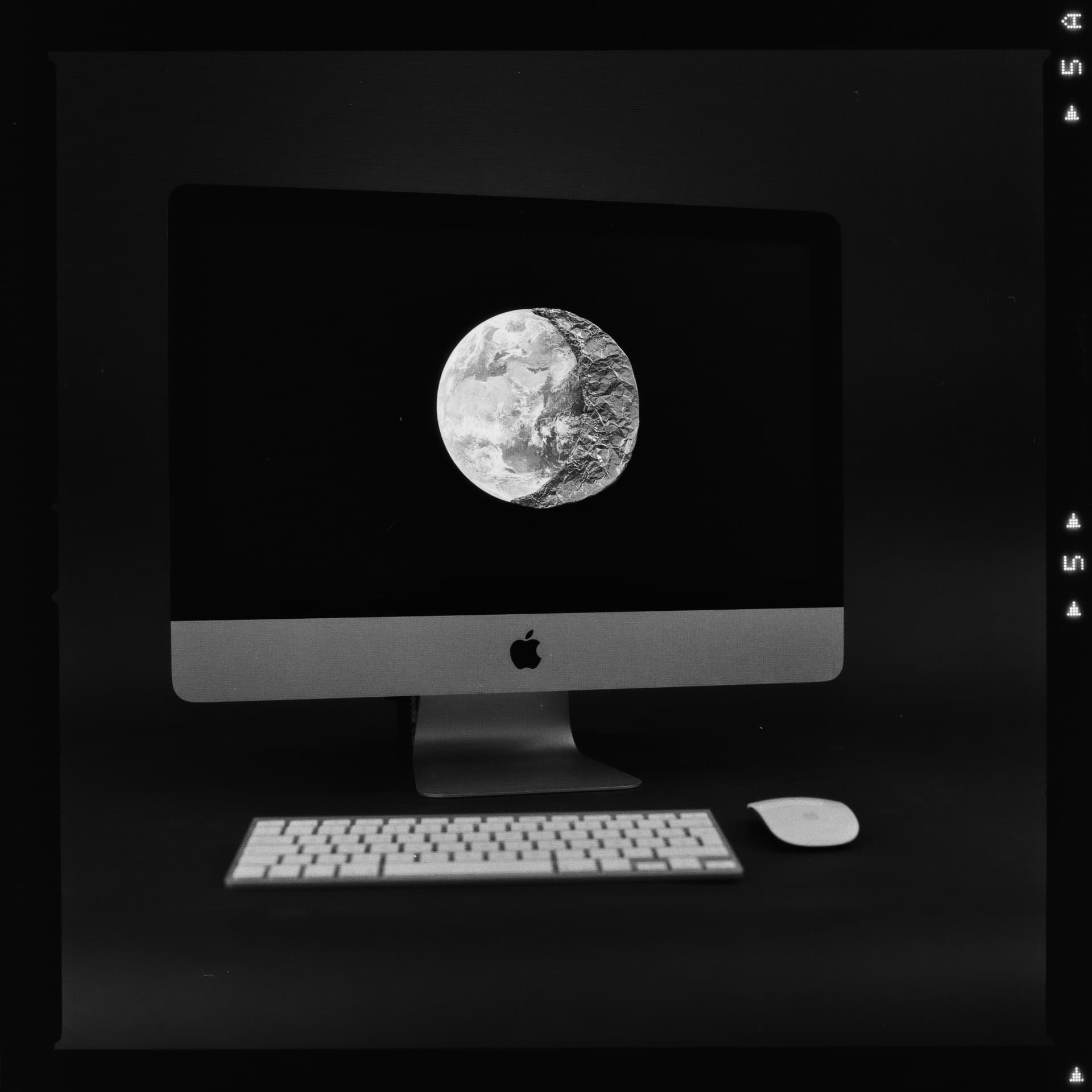 Earth View — Echoes of Images #01 – Apollo 11